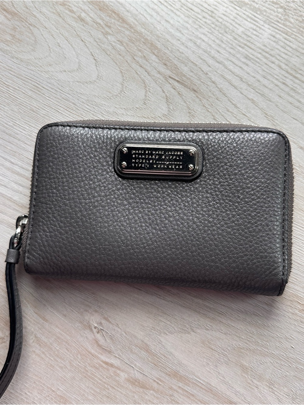 Marc by Marc Jacobs Standard Supply Workwear Gray Leather Wristlet Wallet